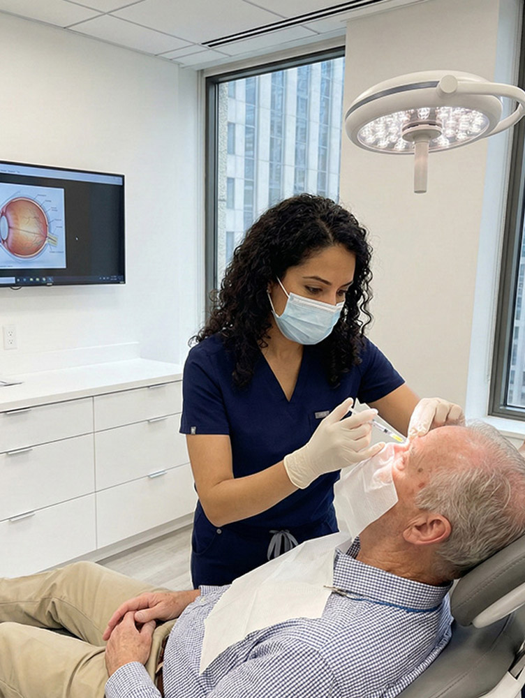 Intravitrealne injekcije